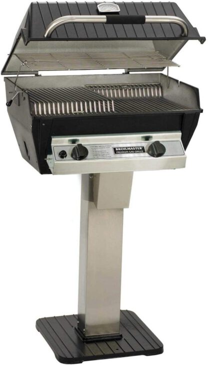 Broilmaster R3 Infrared Propane Gas Grill On Stainless Steel Patio Post
