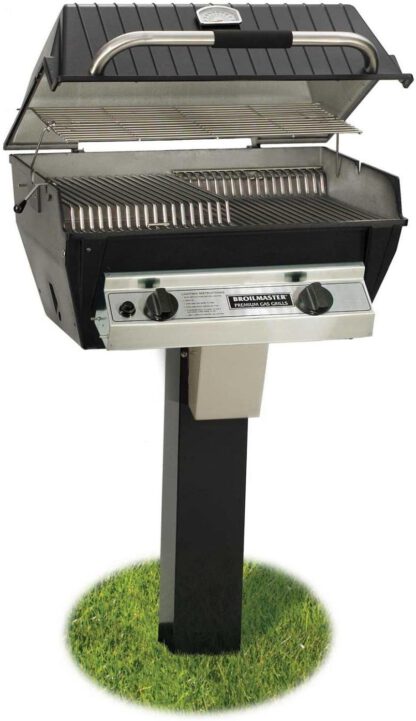 Broilmaster R3BN Infrared Combination Natural Gas Grill On Black In-Ground Post
